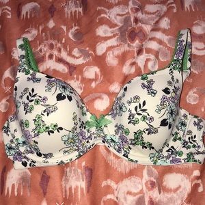 Victoria’s Secret cream floral bra 36C